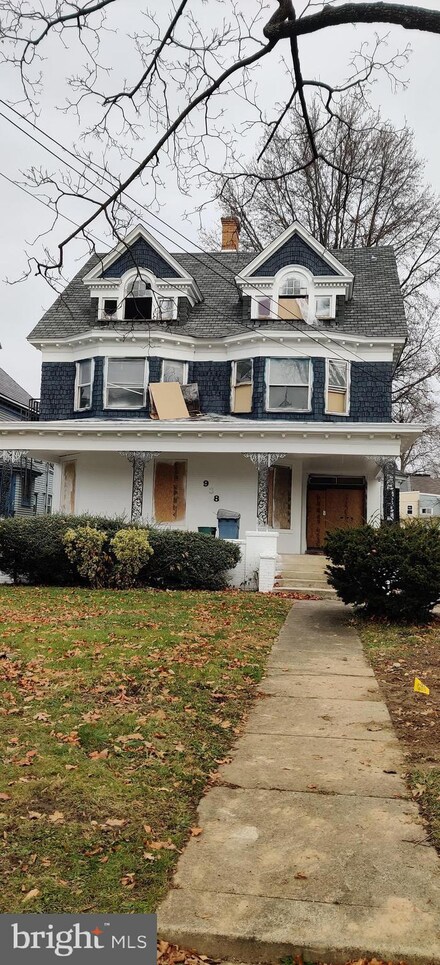 938 W State St, Trenton, NJ 08618