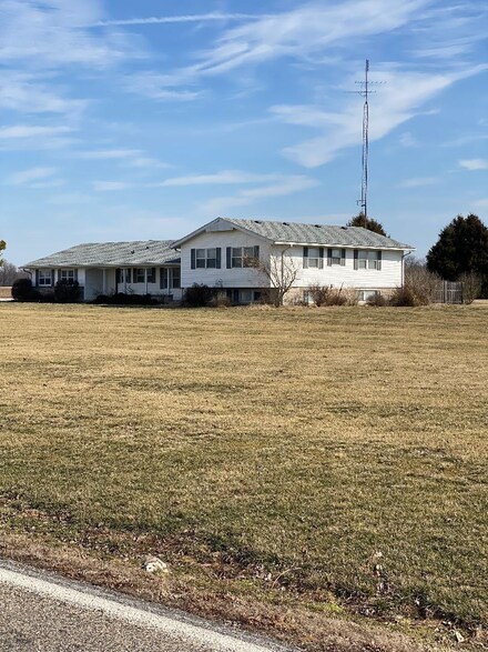 4250 N State Road 65, Patoka, IN 47666