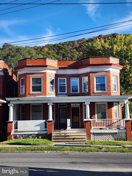 135 S Main St, Keyser, WV 26726