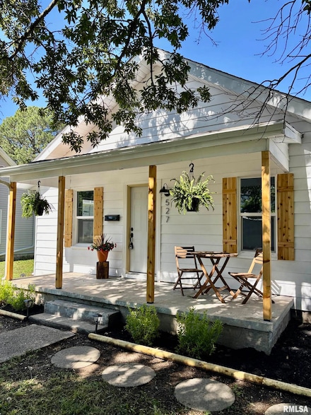 527 S Rotan St, Salem, IL 62881