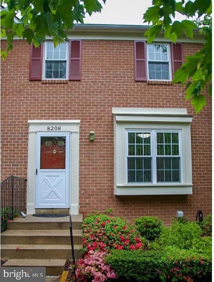 8208 Stationhouse Ct, Lorton, VA 22079