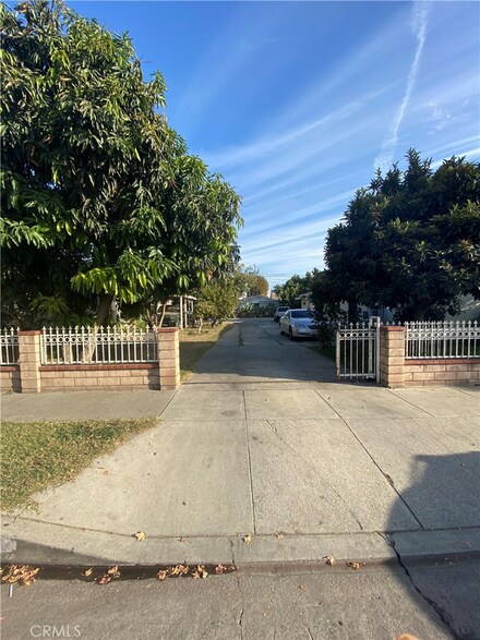 6610 Priam Dr, Bell Gardens, CA 90201