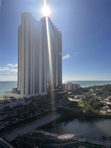 15811 Collins Ave Unit 605, Sunny Isles Beach, FL 33160