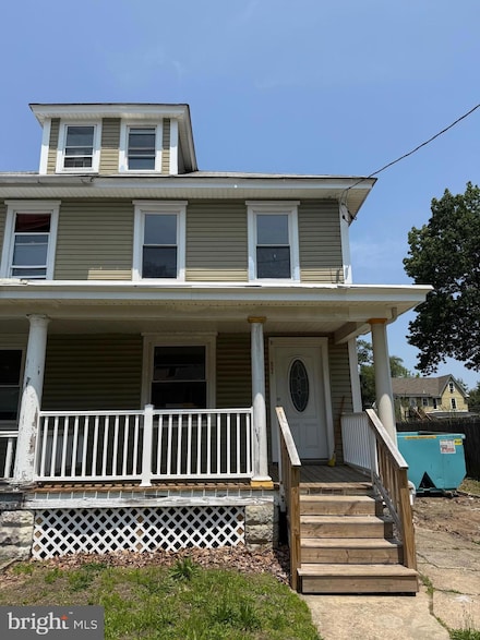 57 Pine St, Beverly, NJ 08010