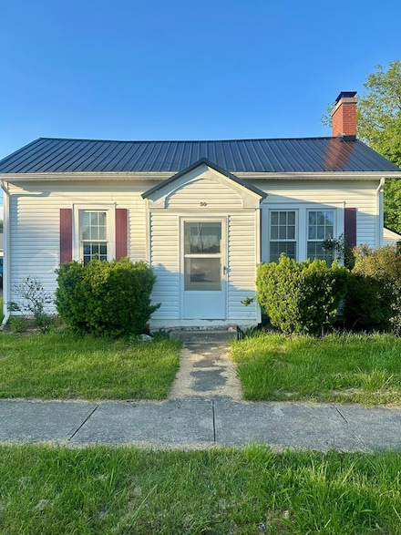 53 W High St, Frankfort, OH 45628