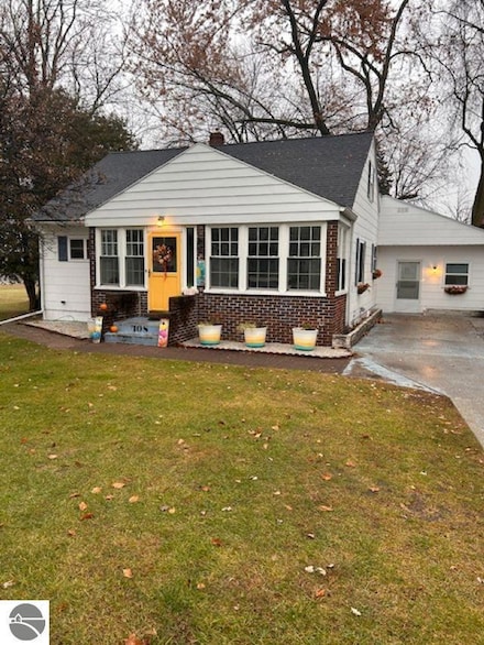 108 Davis St, Saint Louis, MI 48880