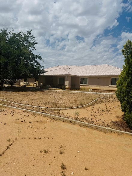 15434 Erie Rd, Apple Valley, CA 92307