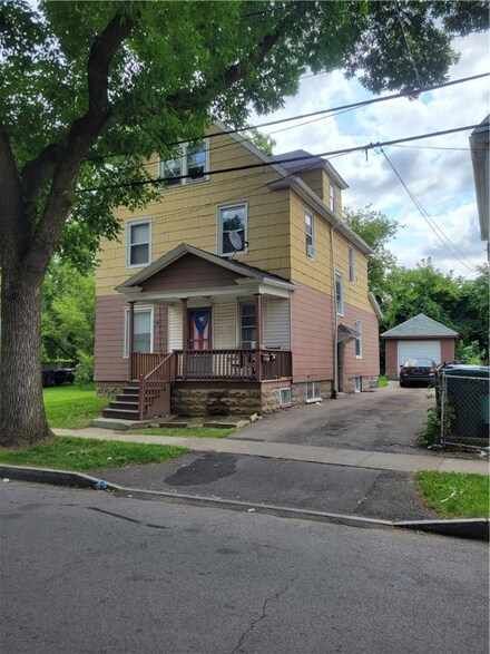434 1st St, Rochester, NY 14605