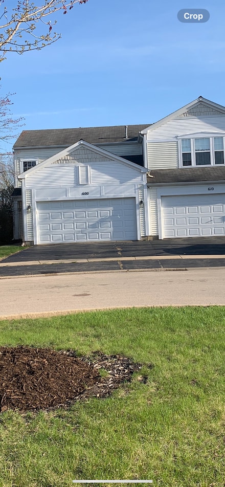 600 Wedgewood Cir, Lake In the Hills, IL 60156