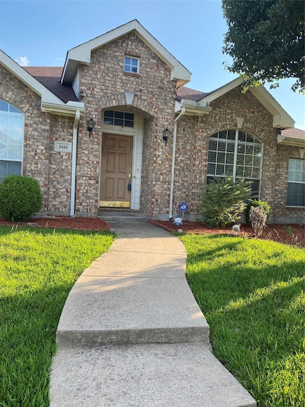 3410 Hamlett Ln, Garland, TX 75043