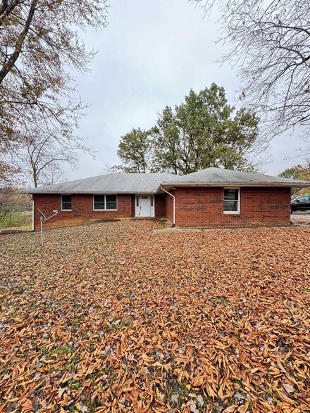 13748 U S 41, Robards, KY 42452