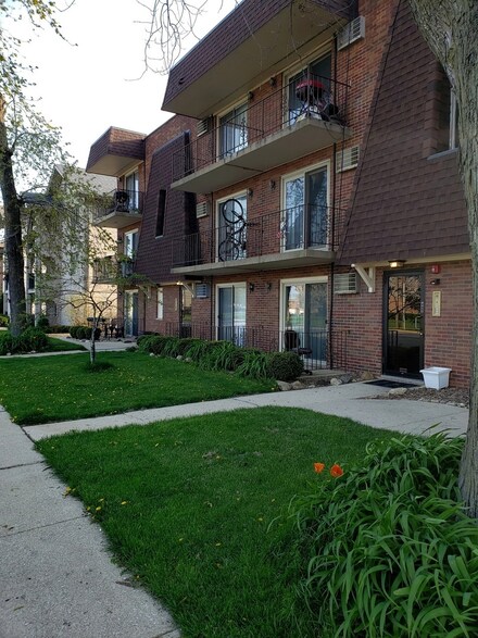 10616 Central Ave Unit 2S, Chicago Ridge, IL 60415
