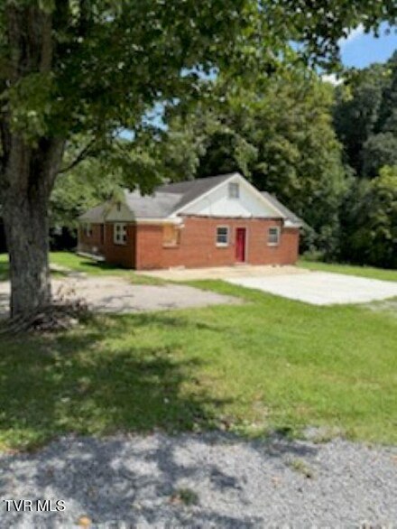 468 Burem Rd, Rogersville, TN 37857