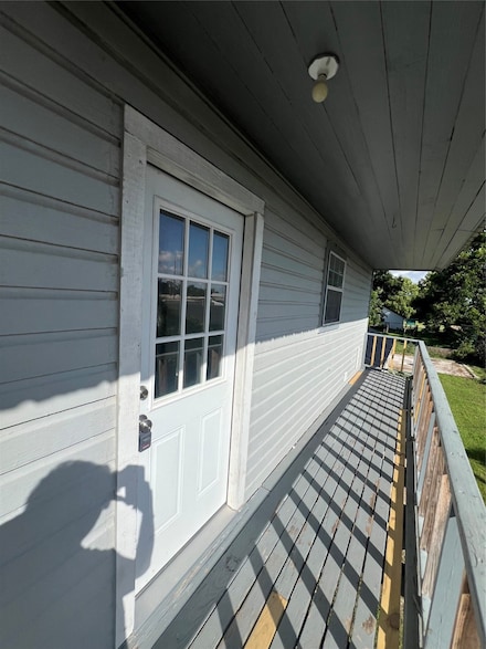 208 W 2nd St, Sweeny, TX 77480