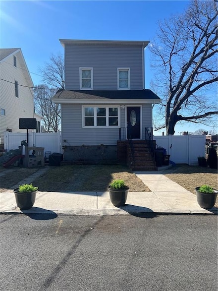 2 Fairview Ave, Staten Island, NY 10314