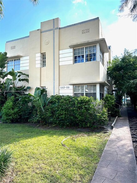 1309 Euclid Ave Unit 8, Miami Beach, FL 33139