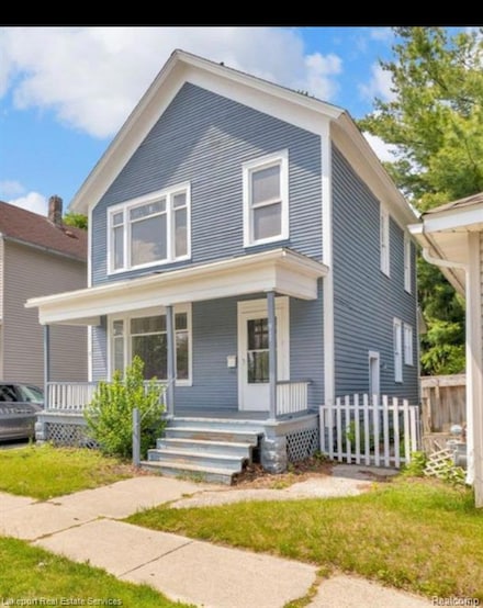 917 Saint Clair St, Port Huron, MI 48060