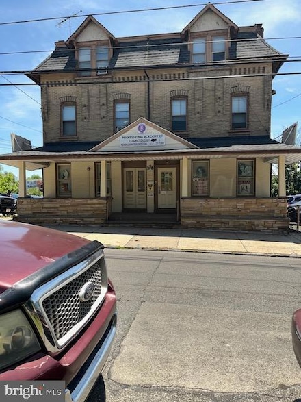516 E Marshall St, Norristown, PA 19401