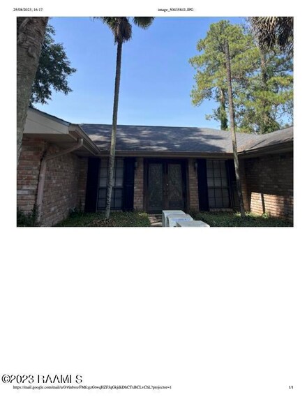 1729 Blanchet Dr, Lafayette, LA 70501