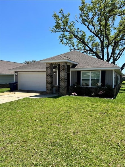6157 Stream Bank Dr, Theodore, AL 36582