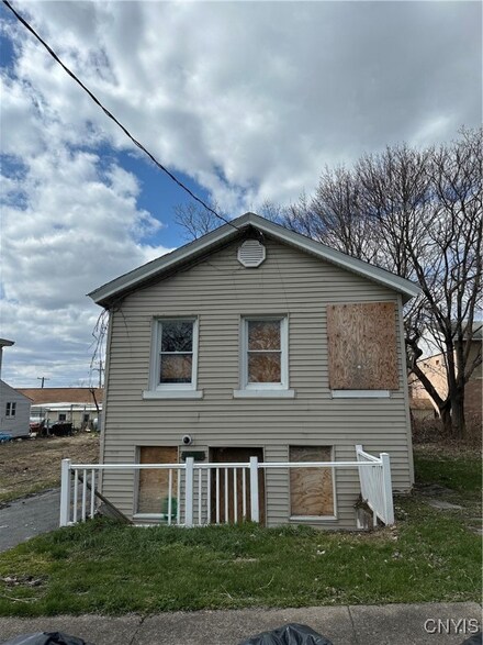 213 Kirkpatrick St, Syracuse, NY 13208