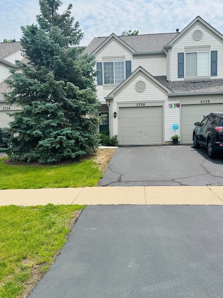 2536 Carrolwood Rd Unit 33, Naperville, IL 60540