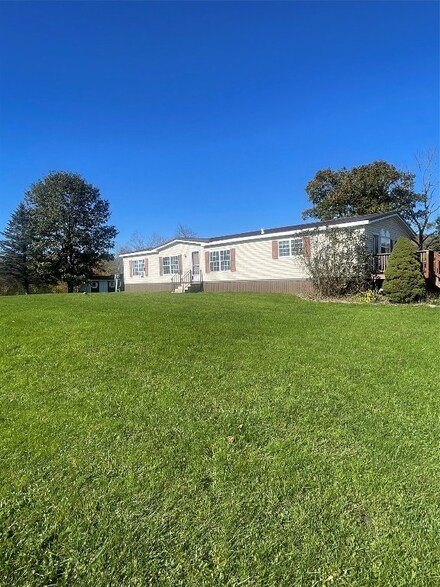 1509 Day Hollow Rd, Owego, NY 13827