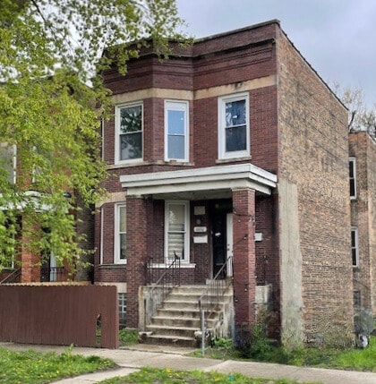 6832 S Bishop St, Chicago, IL 60636