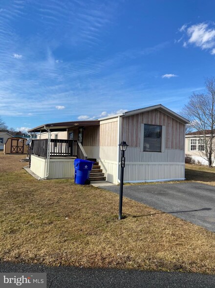 251 Lane Ave, Gettysburg, PA 17325