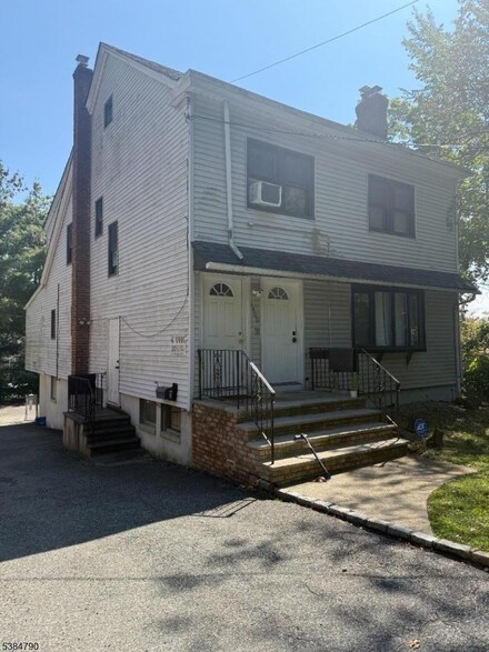 1490 Pleasant Valley Way, West Orange, NJ 07052