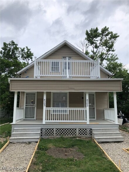 8303 Connecticut Ave, Cleveland, OH 44105