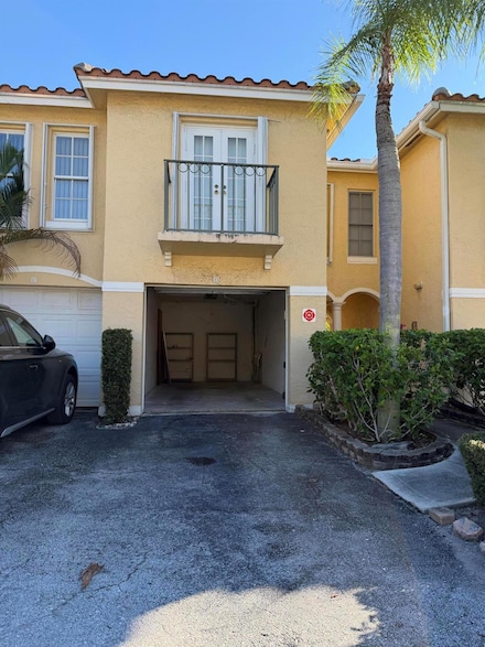 1130 Lake Shore Dr Unit 201, West Palm Beach, FL 33403