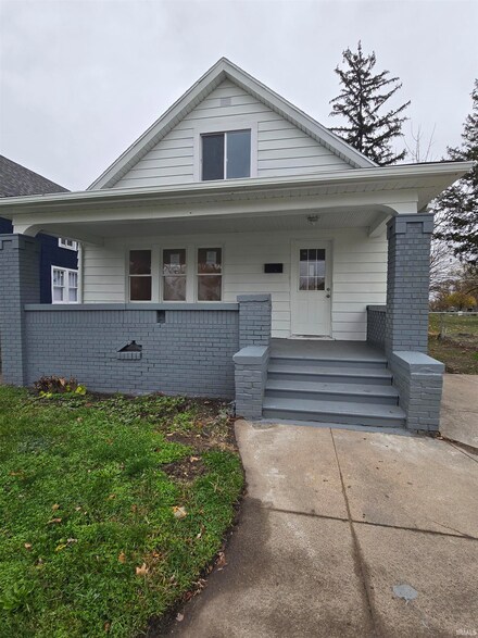 330 N Walnut St, South Bend, IN 46628
