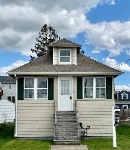 6 Touraine Ave, Hull, MA 02045
