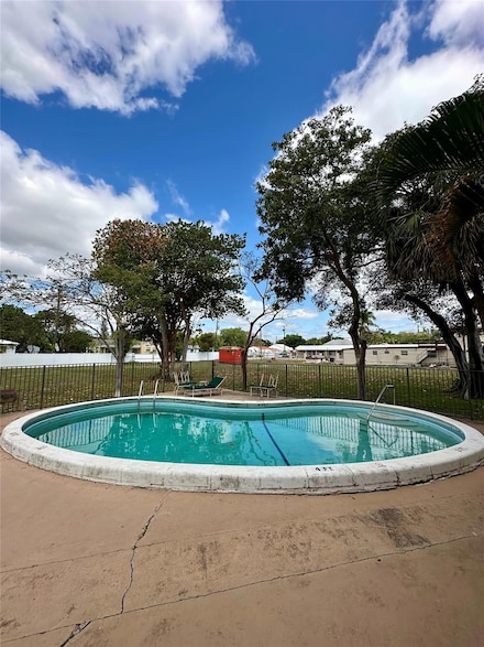 348 S Federal Hwy Unit 2, Dania, FL 33004