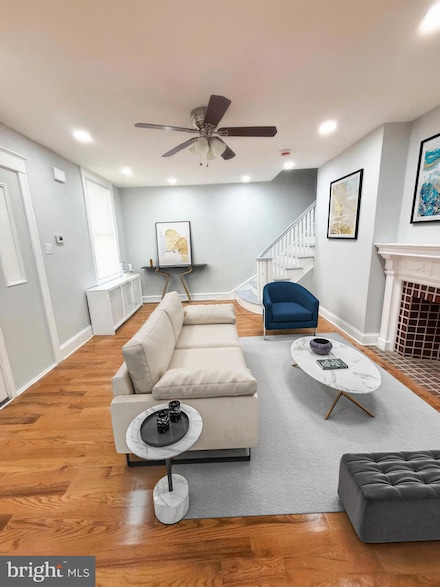 429 E Montana St, Philadelphia, PA 19119