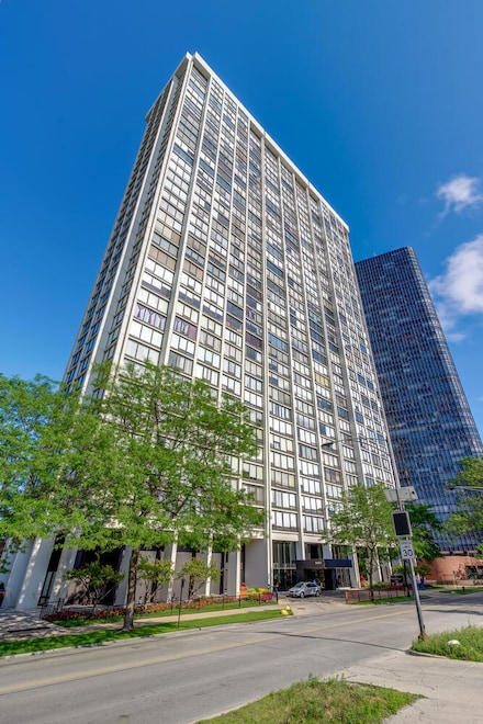 5445 N Sheridan Rd Unit 2708, Chicago, IL 60640