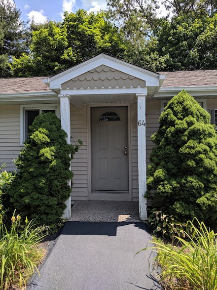 50 Country Club Rd Unit 64, Cheshire, CT 06410