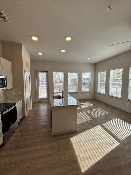 3751 N Central Expy Unit 3321, McKinney, TX 75071