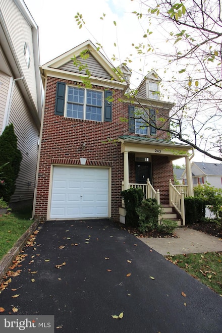 243 Winter Walk Dr, Gaithersburg, MD 20878