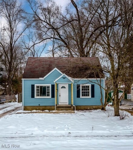 1621 Idlewood Ave, Akron, OH 44313