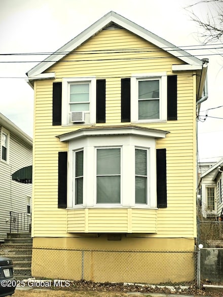 1503 4th Ave, Watervliet, NY 12189