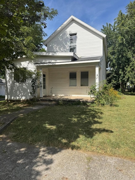 820 S North St, Washington Court House, OH 43160