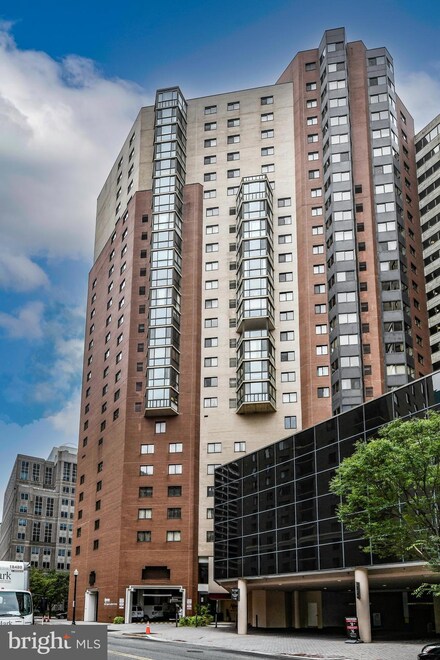 900 N Stafford St Unit 1112, Arlington, VA 22203