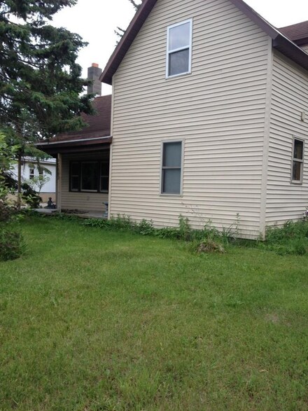 5883 W Main St, Wolverine, MI 49799