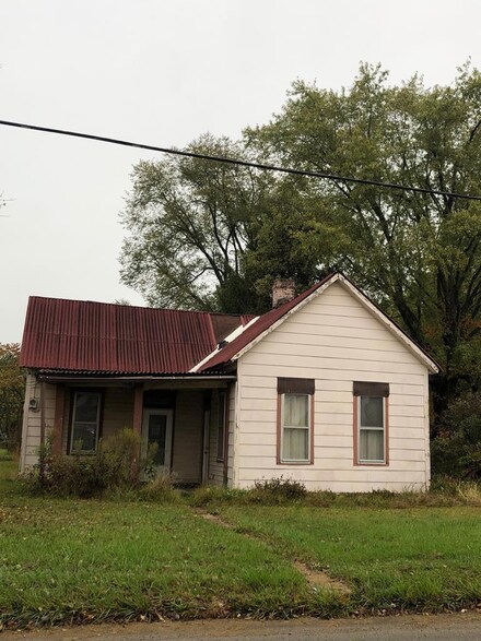 201 Athens St, Jackson, OH 45640