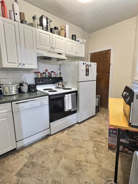 1390 Beacon St Unit 2, Brookline, MA 02446