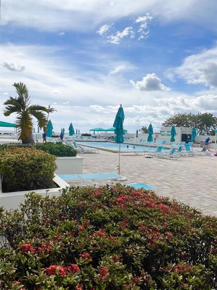 3725 S Ocean Dr Unit L5, Hollywood, FL 33019