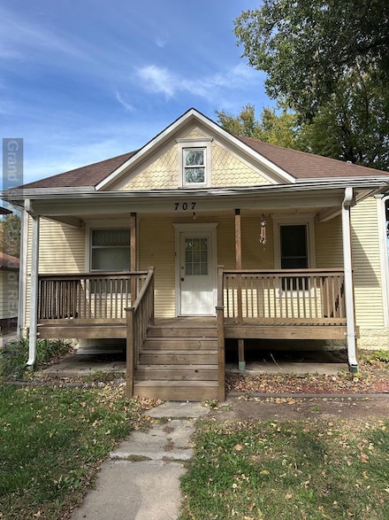 707 N St, Aurora, NE 68818