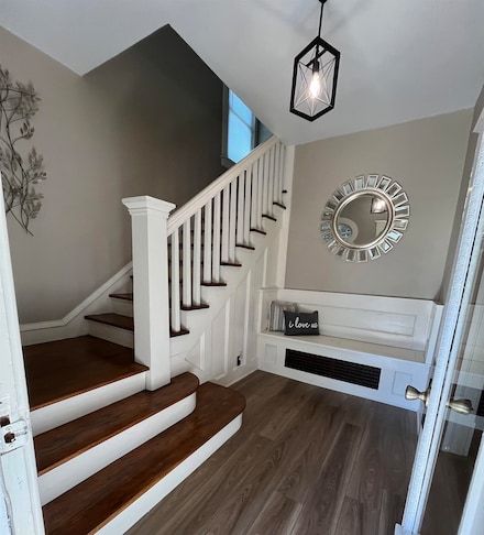 601 W Robins Ave, Graettinger, IA 51342